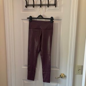 Zyia Active Plum Metallic Plus Light n Tight Hi-Rise 7/8 Leggings Size 4